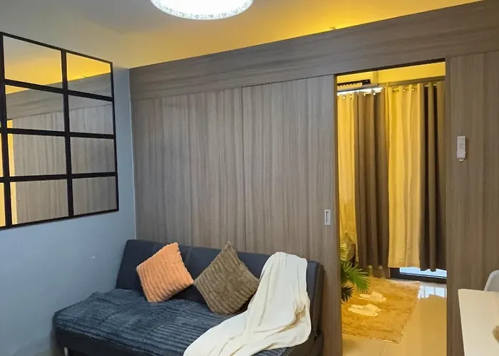 Chic Escape By The Bay Manila